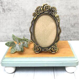 Vintage Oval Gold Ornate Picture Frame - Brass Gold Roses Leaves - Table Top